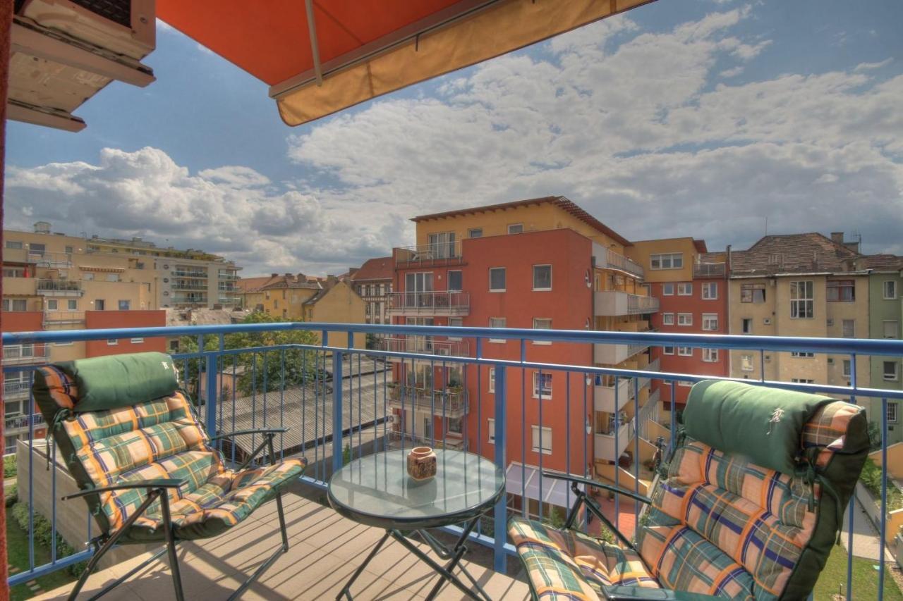 Apartment Budapest Peace Pokoj fotografie