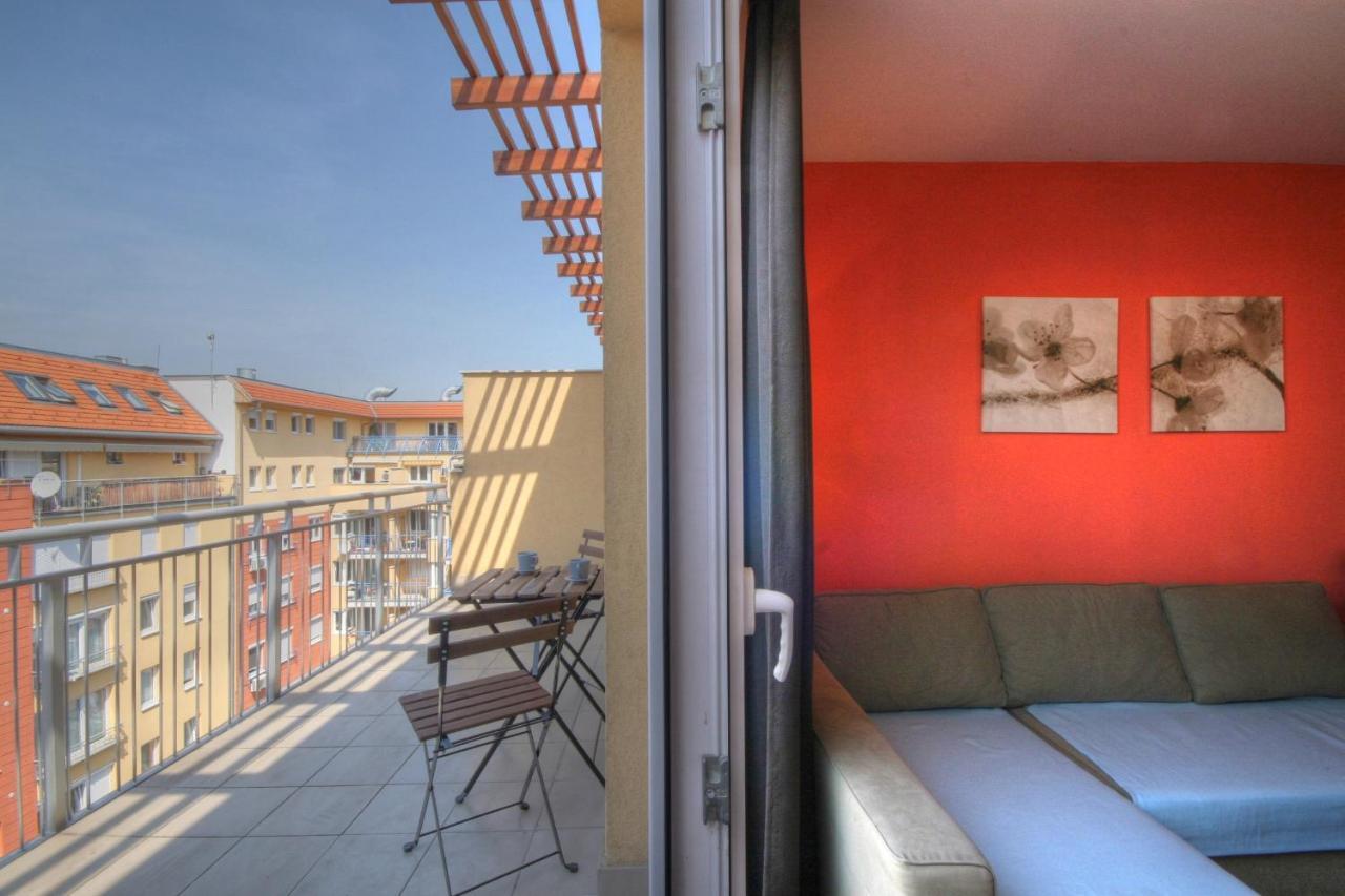 Apartment Budapest Peace Pokoj fotografie